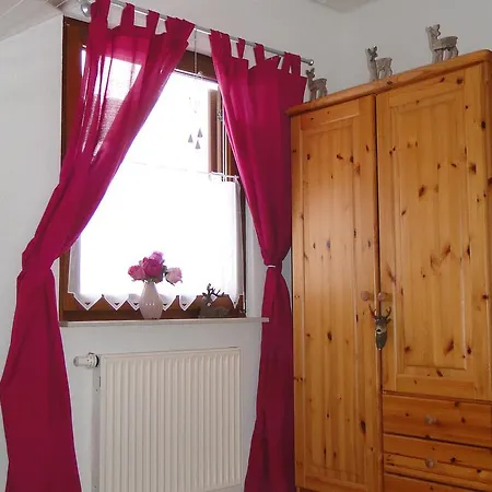 Comfortable Holiday In Reimboldshausen With Terrace Dom wakacyjny Kirchheim unter Teck
