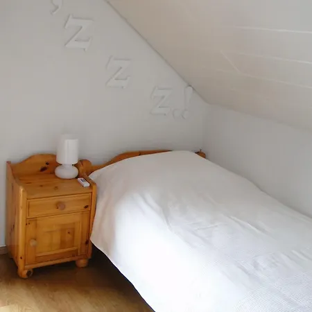 Comfortable Holiday In Reimboldshausen With Terrace